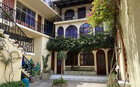 Kasa Kiwi Hostel & Travel Agency
